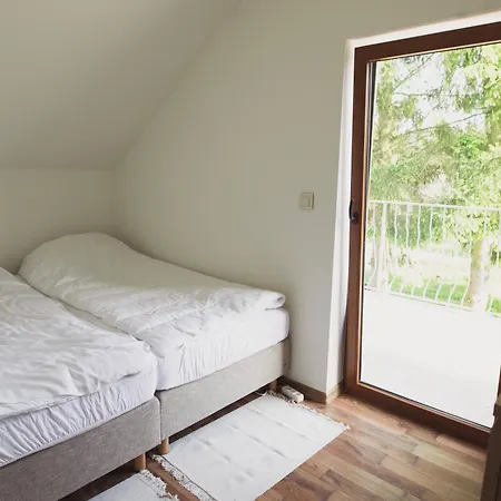 Rozany Dom W Dominikowie *